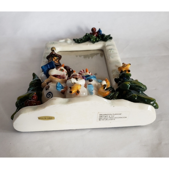 Adorable Snowman Family Resin Photo Frame - Picture 6 of 7